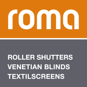 ROMA Schriftzug auf orange, darunter Rollladen, Raffstoren Textilscreens auf grau