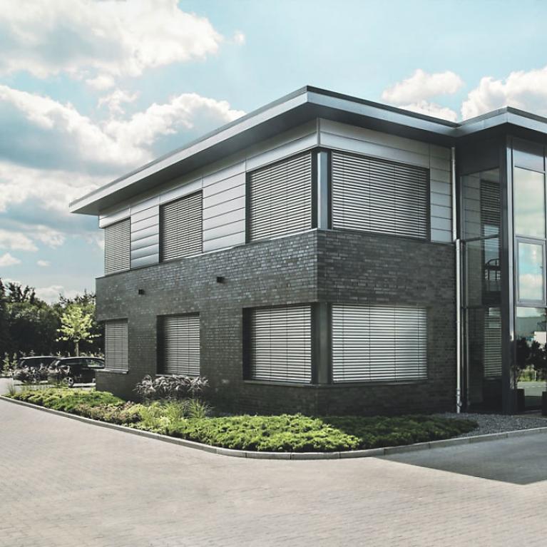 ROMA External Blinds Offer You a Host of Advantages